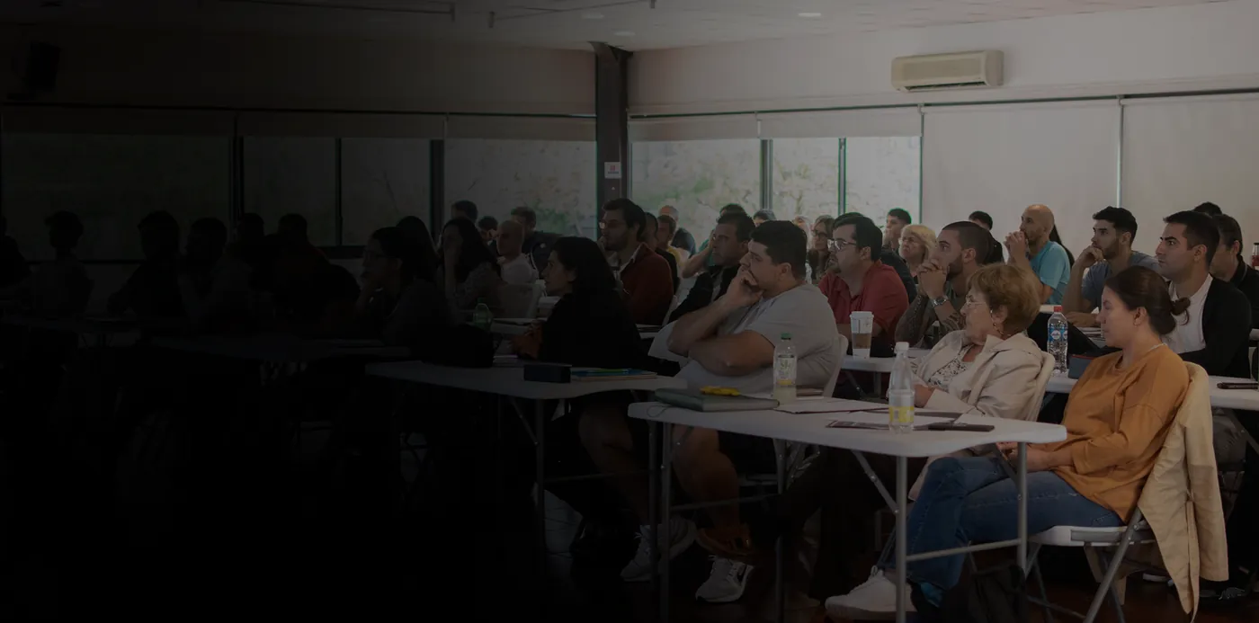 Clase presencial en el LATU
